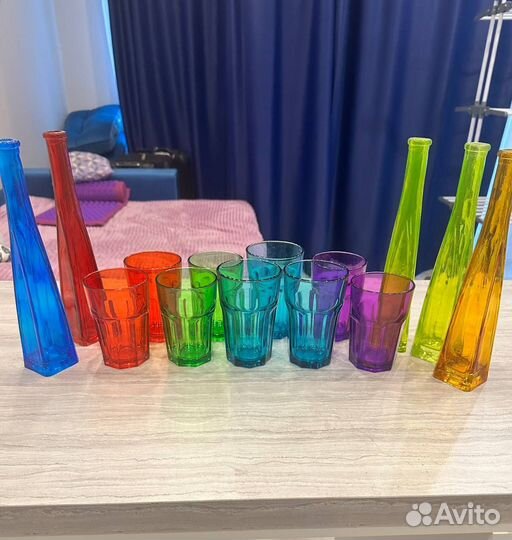 Стакан и вазы