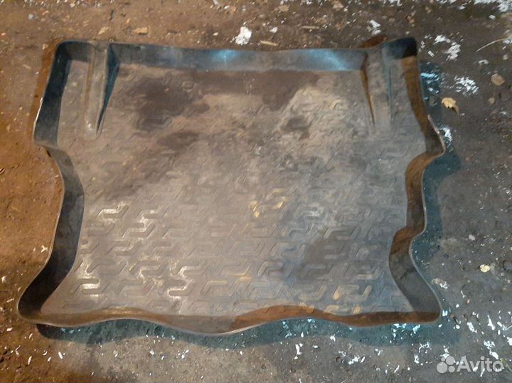 Коврик в багажник дэунексия