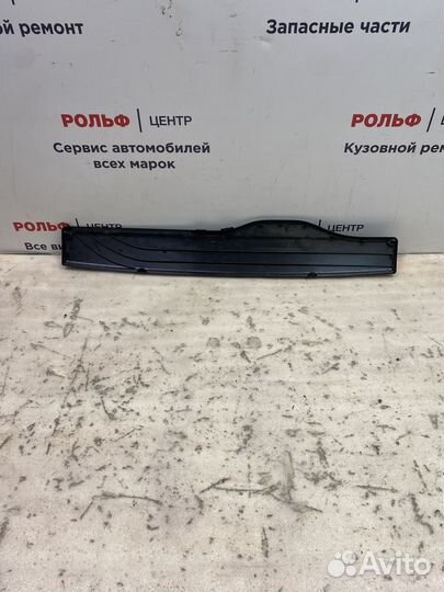 Skoda Octavia A7 крышка воздухозаборника