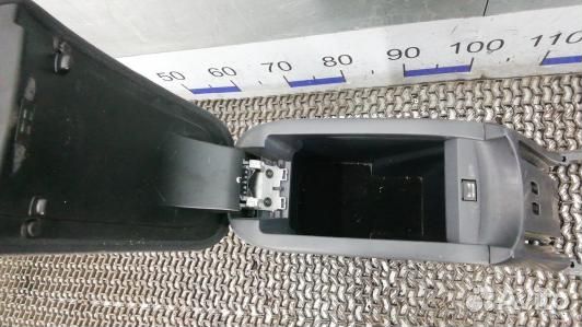 Подлокотник центральный renault megane 2 (OSE10IX0