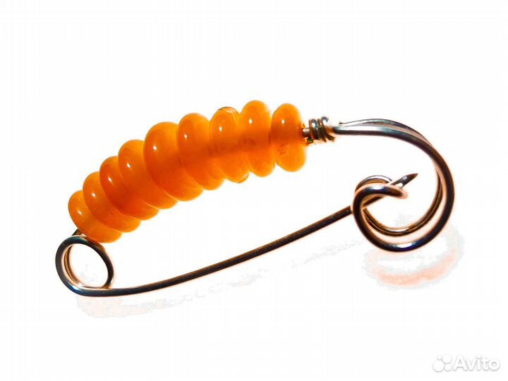 Янтарная брошь-булавка