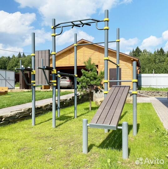 Спортивный уличный комплекс