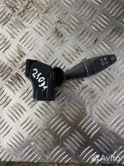 Переключатель стеклоочистителя ford focus1