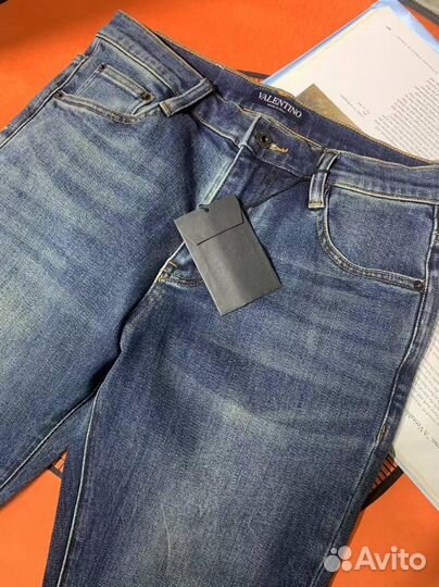 Джинсы valentino