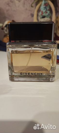 Givenchy Dahlia Noir l eau парфюм