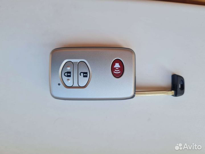 Smart key (смарт ключ) на land cruiser 200