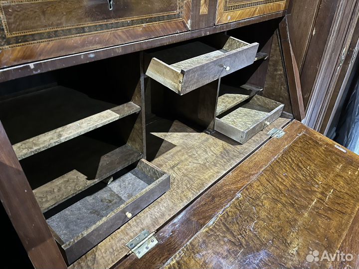 Старинное бюро секретер под полную реставрацию
