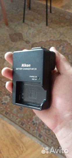 Оригинальная никоновская зарядка