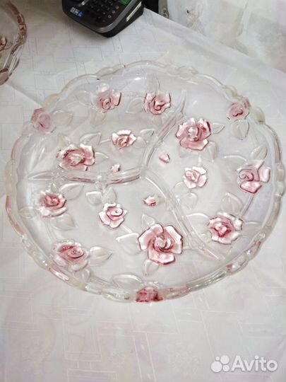 Набор красивой посуды