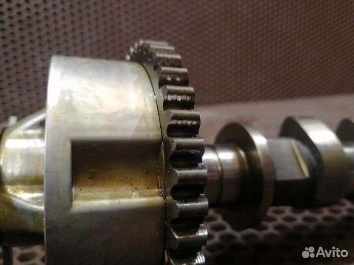 Распредвал Jaguar Xf X250 3.0 2010