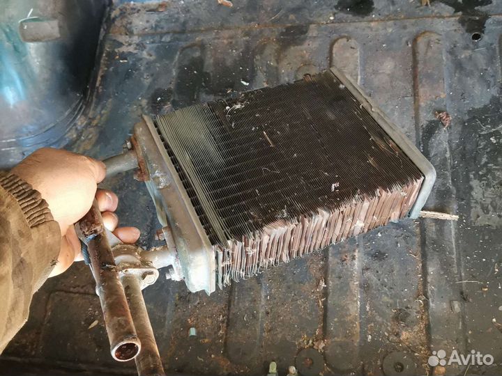 Трехрядный медный радиатор печки на ниву, классику