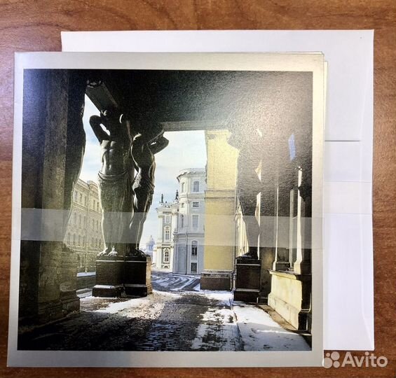 Коробочка с открытками и конвертиками