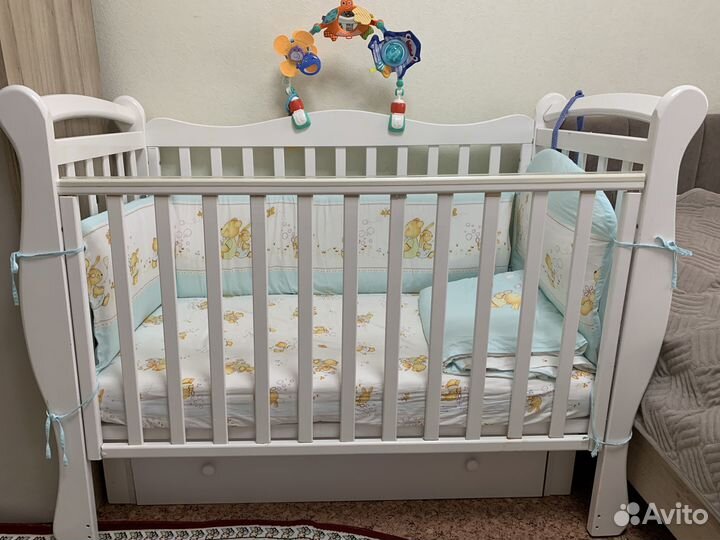 Детская кроватка