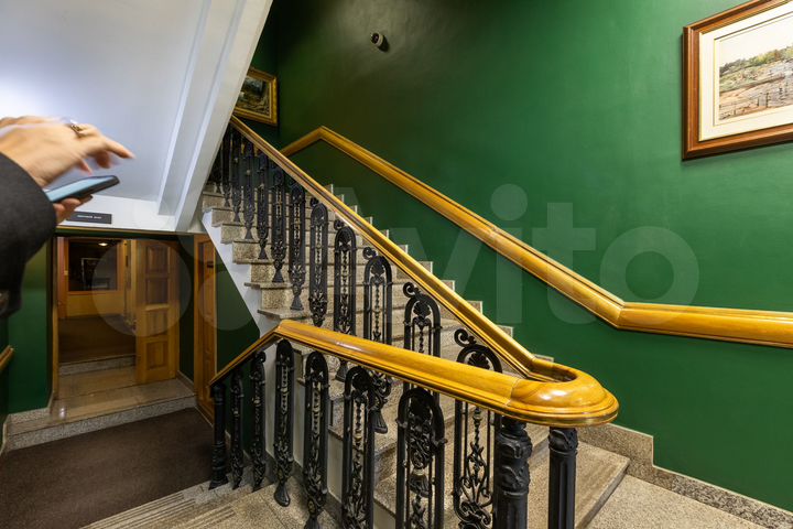 Здание, 2757 м²