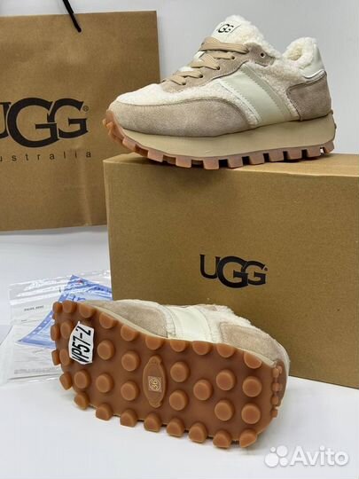 Зимние кроссовки ugg 39