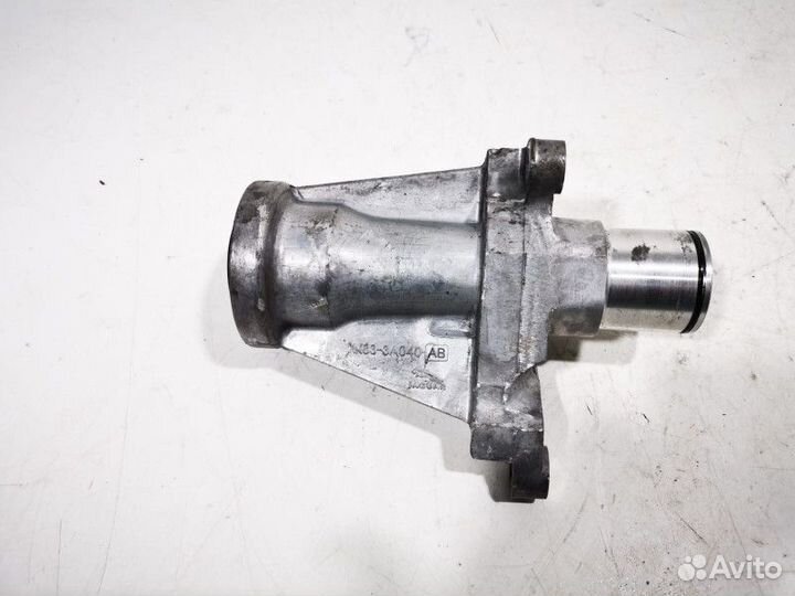 Кронштейн полуоси Land Rover Range Rover Velar