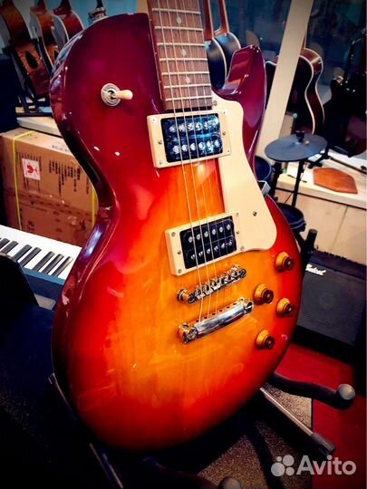 Электрогитара Cort CR100 Cherry Red Sunburst