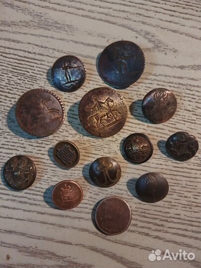 Пуговицы