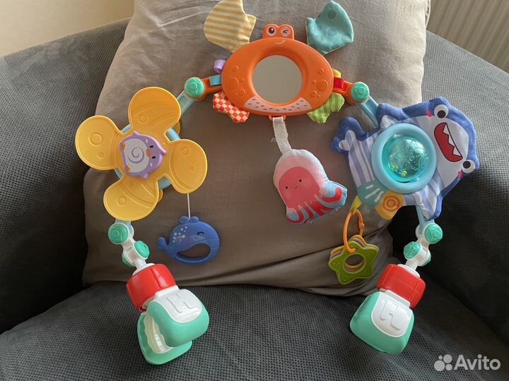 Развивающая игровая дуга на коляску sharktoys