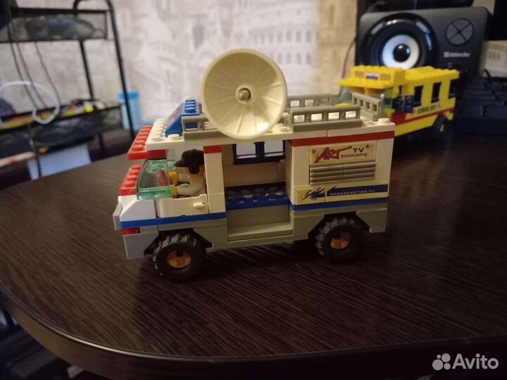 Китайское lego самолёты,вертолёты,человечки