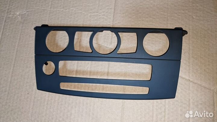 Накладка ссс BMW E60/61 LCI