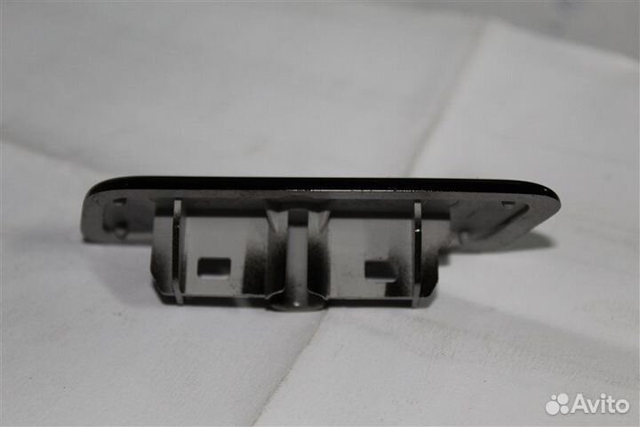 Крышка форсунки омывателя фар передняя правая