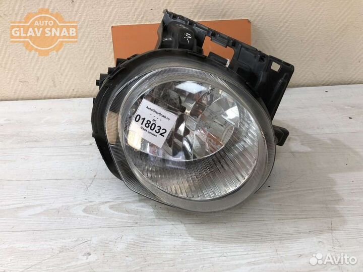 Фара правая Nissan Juke