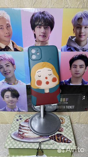 Чехлы на iPhone 11