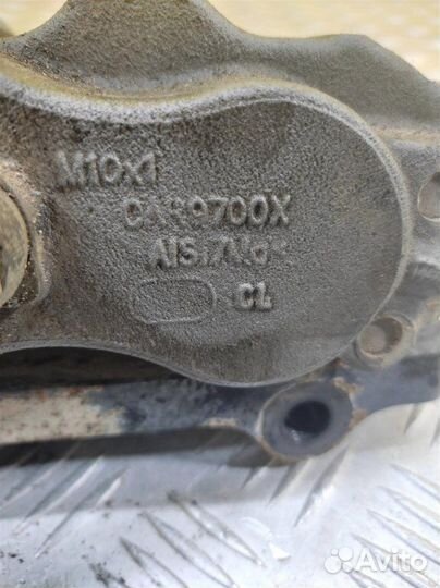 Суппорт передний левый Toyota Hilux (2005-2015)