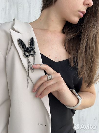 Брошь Маска Зайца Кошки