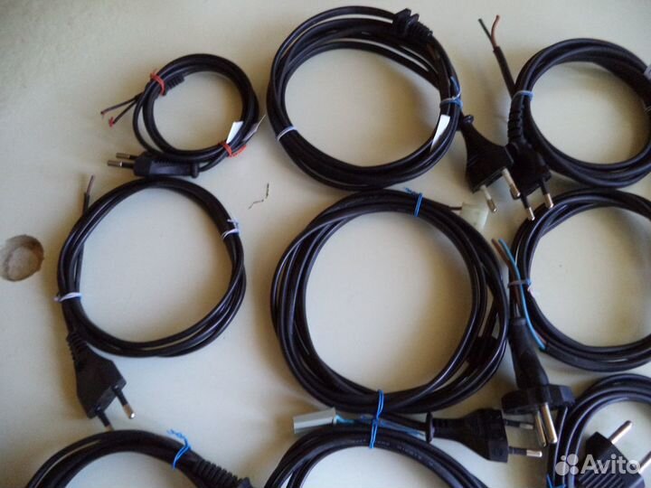 Провода с вилками 1.5-2 метра