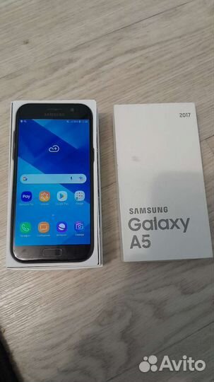 Телефон Samsung galaxy a5 2017