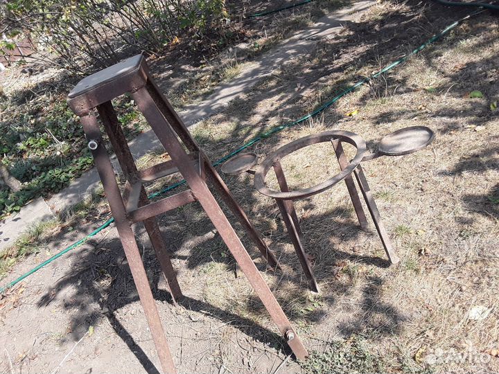 Подставка цветы инструмент прочный советский метал