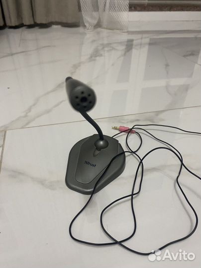 Микрофон trust MC-2200