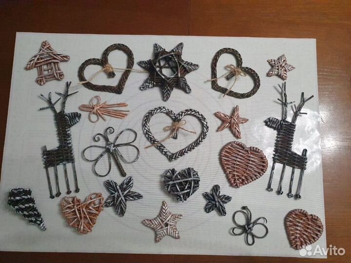 Сувениры-игрушки из бумажной лозы