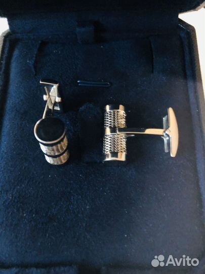 Запонки мужские новые Pierre Cardin