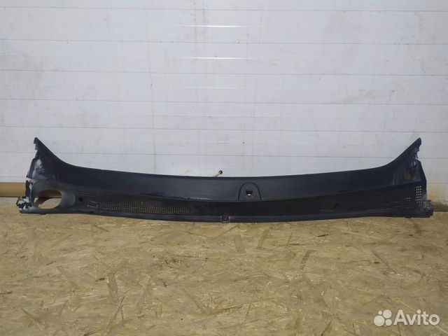 Жабо накладка под лобовое стекло Renault Logan 2