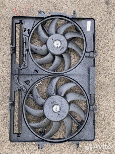 Диффузор радиатора Audi A4 B8 8K5 8K2 8K0121003M