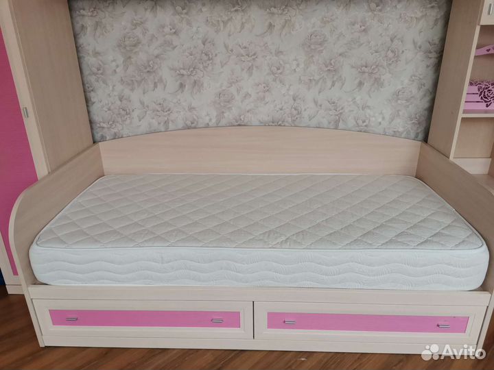 Детская комната для девочки