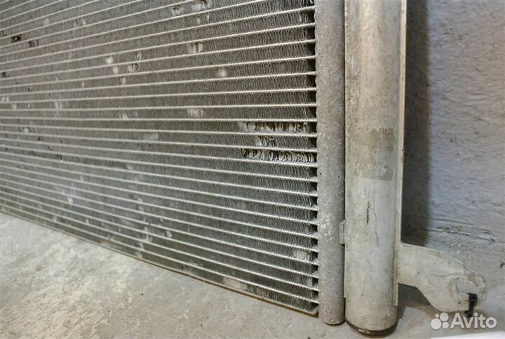 Радиатор кондиционера (конденсер) VW Golf V 2003