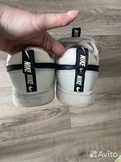 Кроссовки Nike