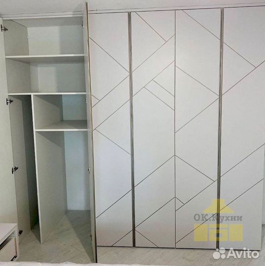 Шкаф купе с зеркалом