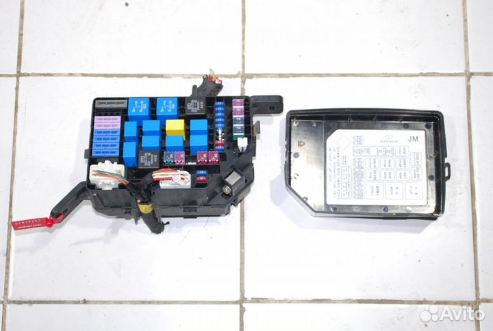 Блок предохранителей подкапотный Hyundai Tucson JM