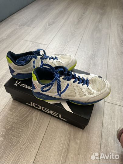 Волейбольные кроссовки jogel