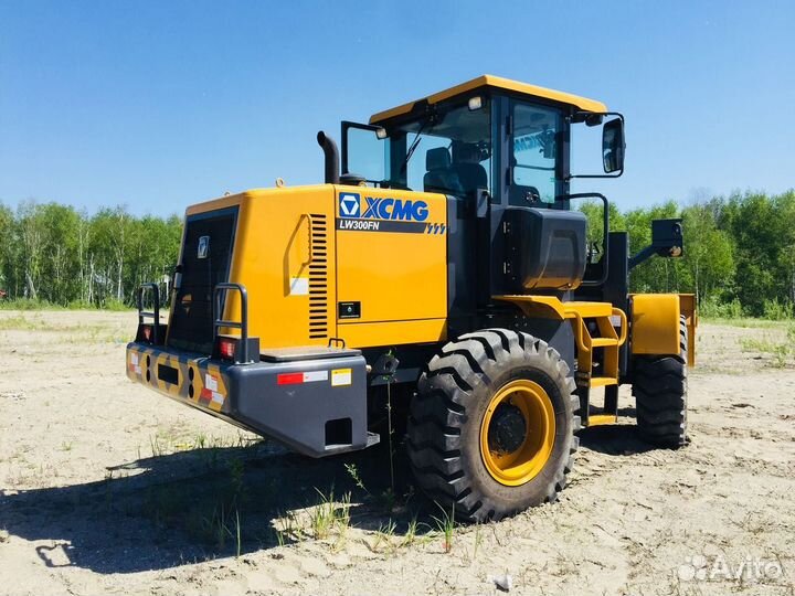 Фронтальный погрузчик XCMG LW300FN, 2024