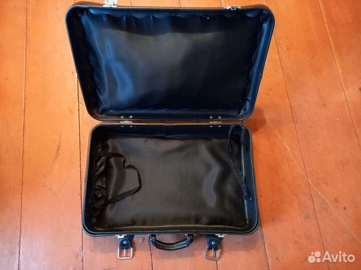 Чемоданы времен СССР