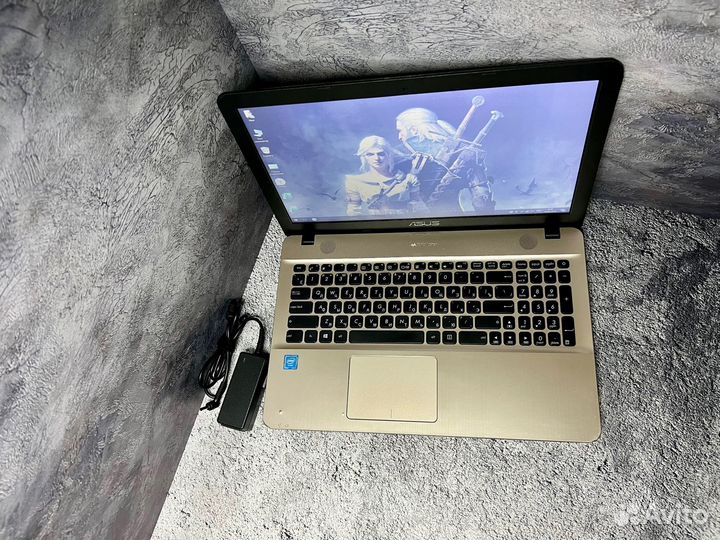 Офисный ноутбук Asus для учебы