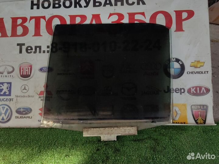 Стекло заднее левое Mercedes E190 W201