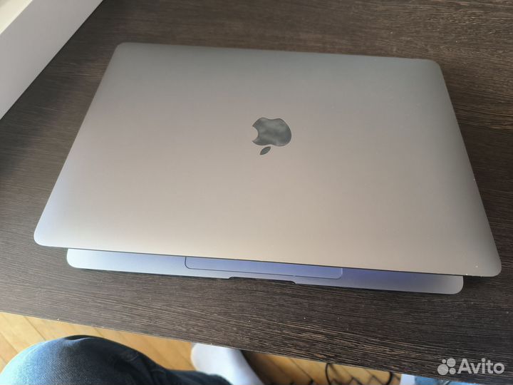 Apple MacBook air 2020 m1