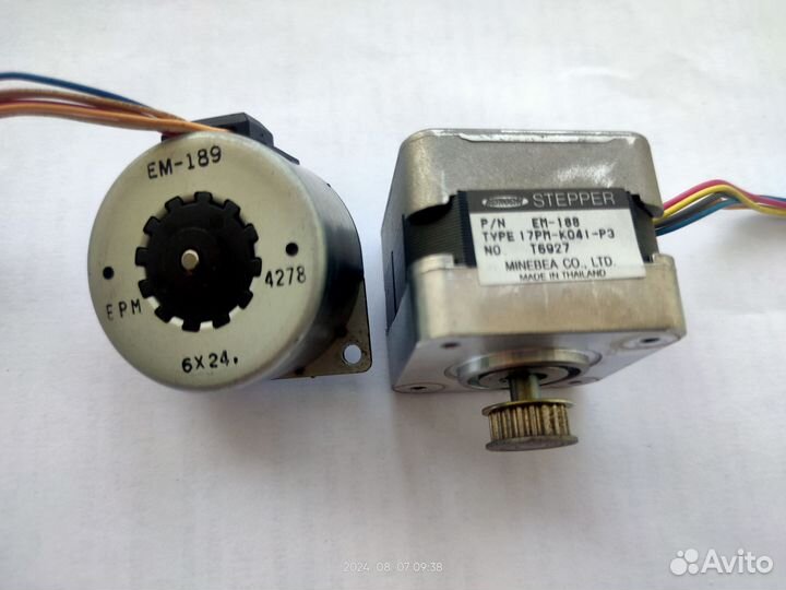 Шаговые двигатели